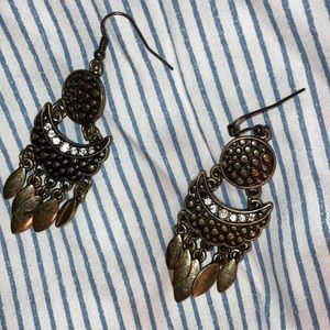 Gorgeous chandelier earrings